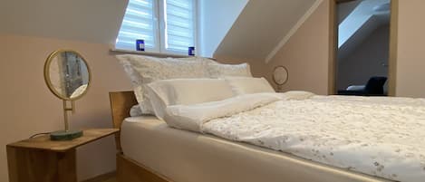 2 bedrooms, iron/ironing board, travel cot, bed sheets