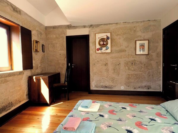 1 quarto, ferros/tábuas de passar roupa, berço de viagem, Wi-Fi