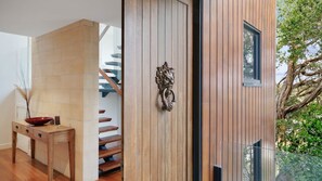 Interior - St Woods Treehouse - Stunning Holiday House offering panoramic outlook from every room (Blairgowrie)