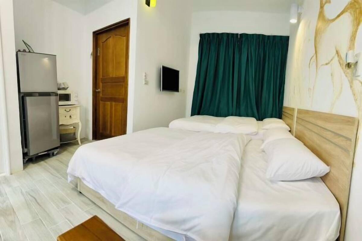 2 chambres, espace de travail pour ordinateur portable, Wi-Fi gratuit