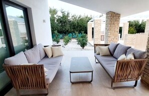 Balcony - Luxury 6 Bedroom Villa With Privet Pool in Paphos (Agios Georgios)