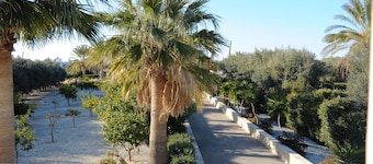 Luxury 6 Bedroom Villa With Privet Pool in Paphos