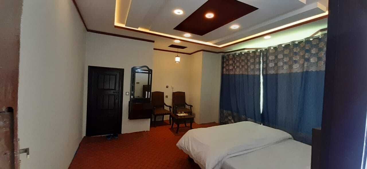 واي فاي مجانًا وملاءات أسرّة