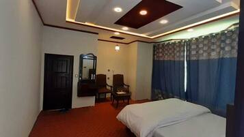 Free WiFi, bed sheets