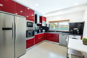 Fridge, microwave, oven, dishwasher