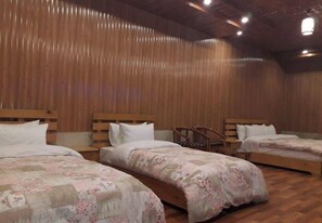 Casa de campo luxo | Cortinas blackout, ferros/tábuas de passar roupa, Wi-Fi de cortesia