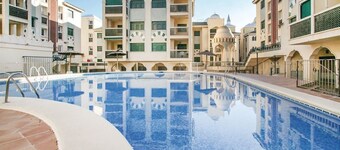 Beautiful apartment in residence with swimming pools, 10mn from the beaches.