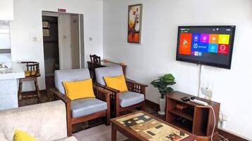 مكتب وواي فاي مجانًا وتسهيلات لدخول الكراسي المتحركة