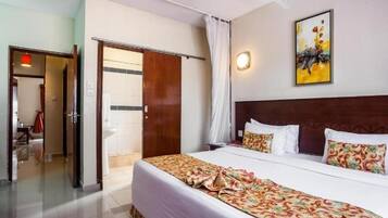 مكتب وواي فاي مجانًا وتسهيلات لدخول الكراسي المتحركة