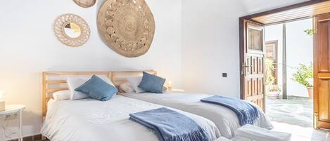 2 soverom, strykejern/-brett, wi-fi og sengetøy