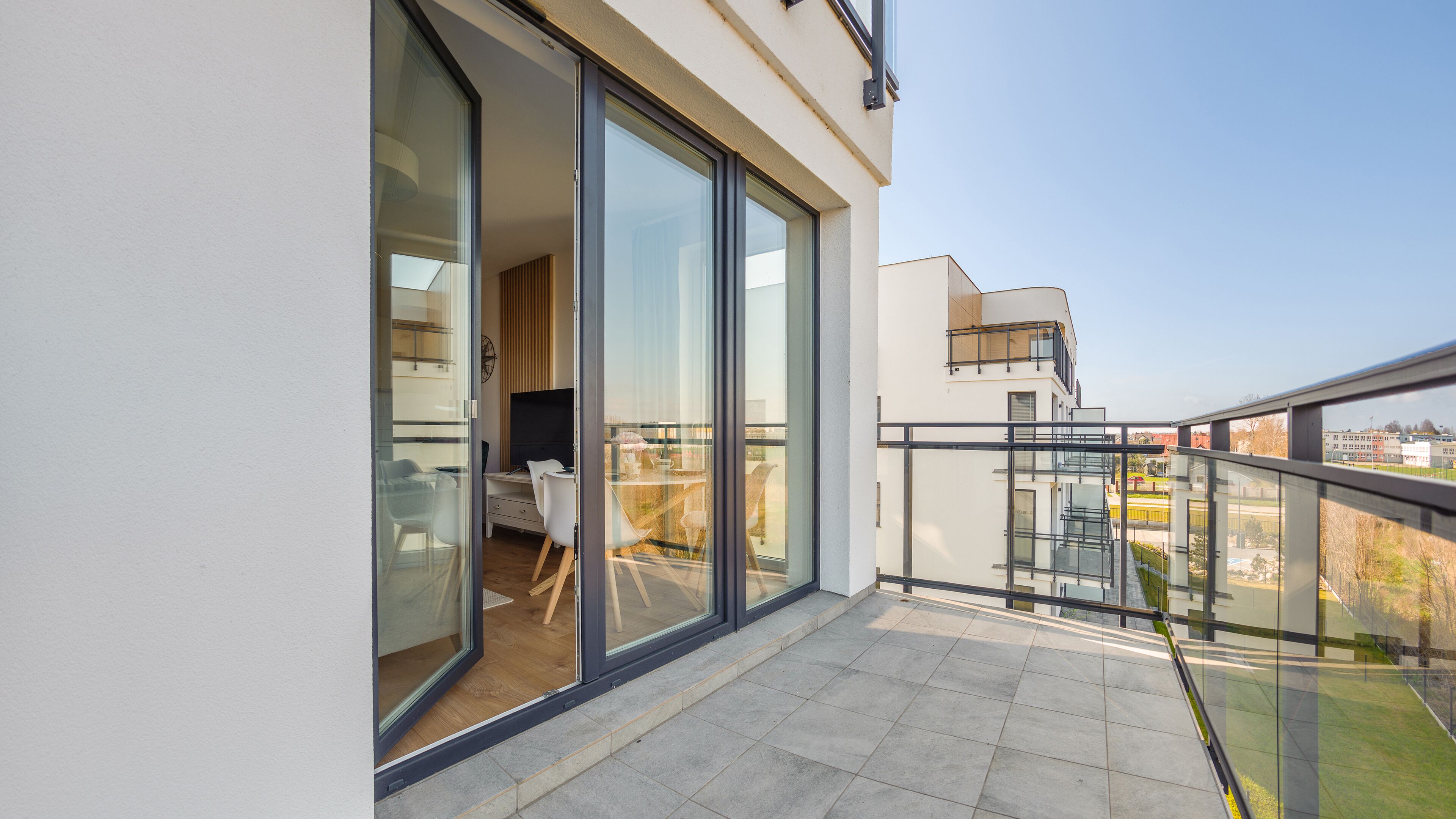 公寓 (19 H) | 阳台