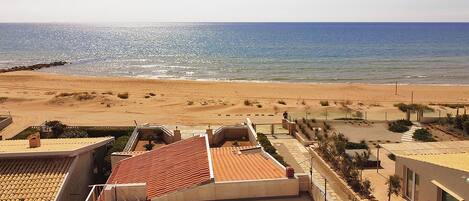 Standard House, 3 Bedrooms, 2 Bathrooms, Sea Facing (Casa Apara) | Beach