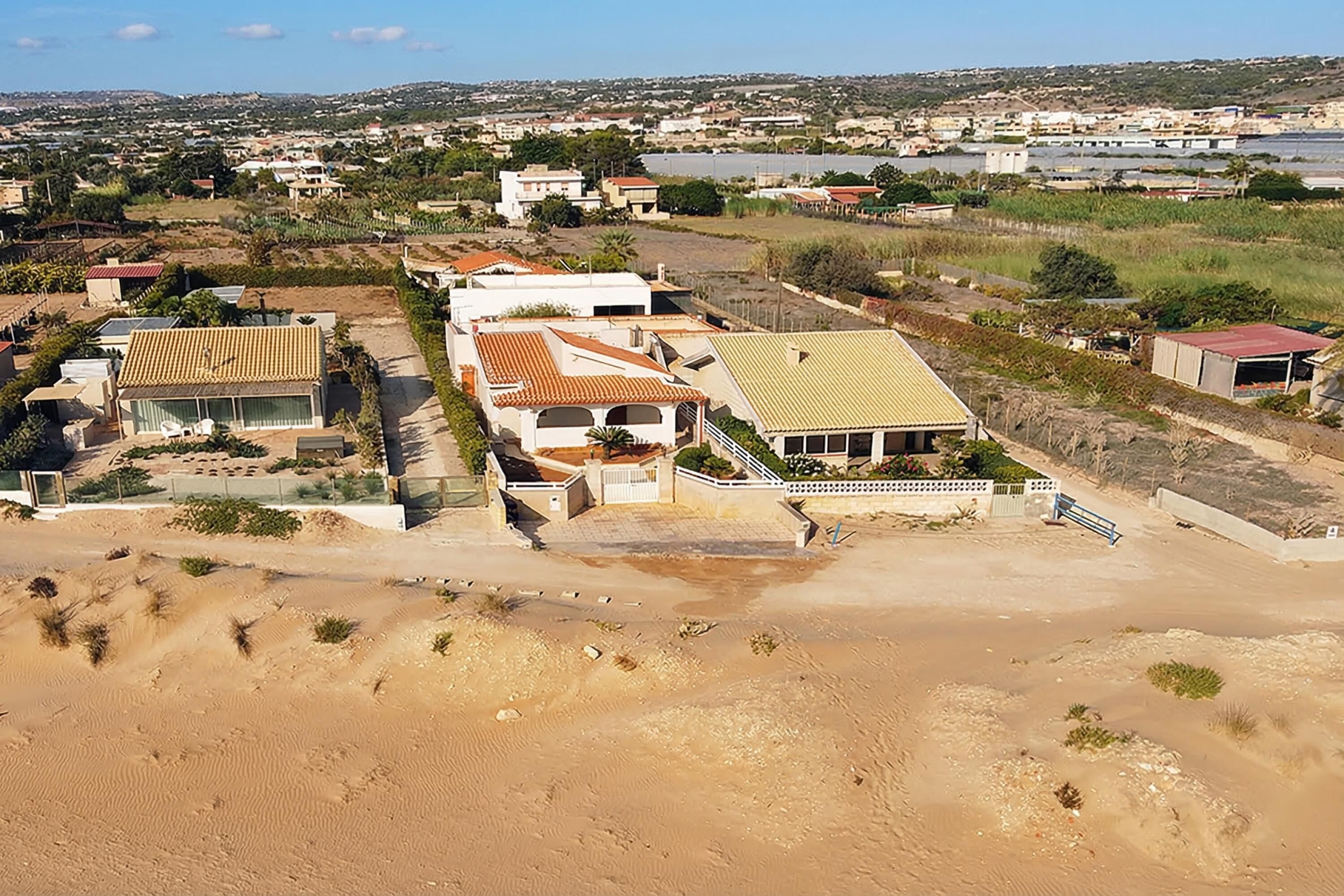 Standard House, Multiple Bedrooms, 2 Bathrooms, Sea Facing (Casa Apara) | Exterior