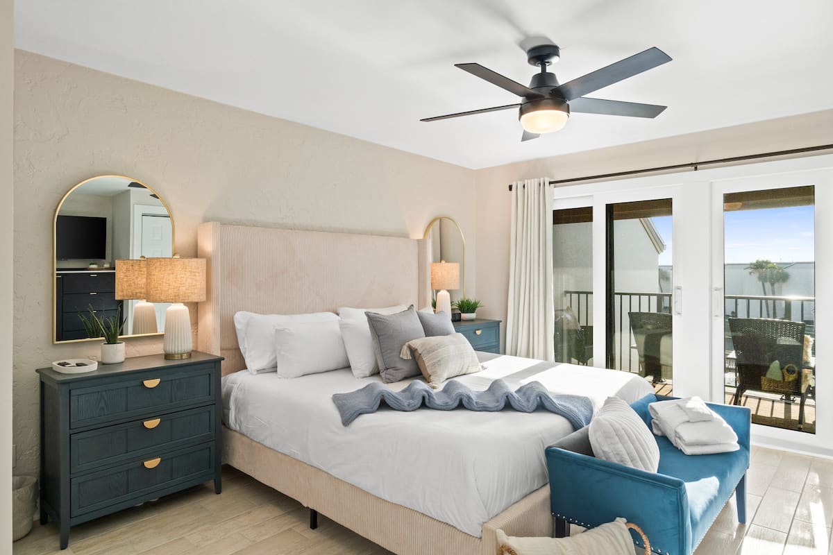 Condo, 4 Bedrooms, Balcony, Beachside (A17) | 4 bedrooms, individually decorated, individually furnished