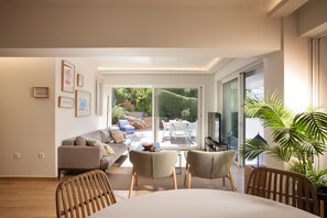 Smart TV, Netflix, streaming services