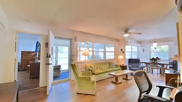 Smart TV, fireplace, offices