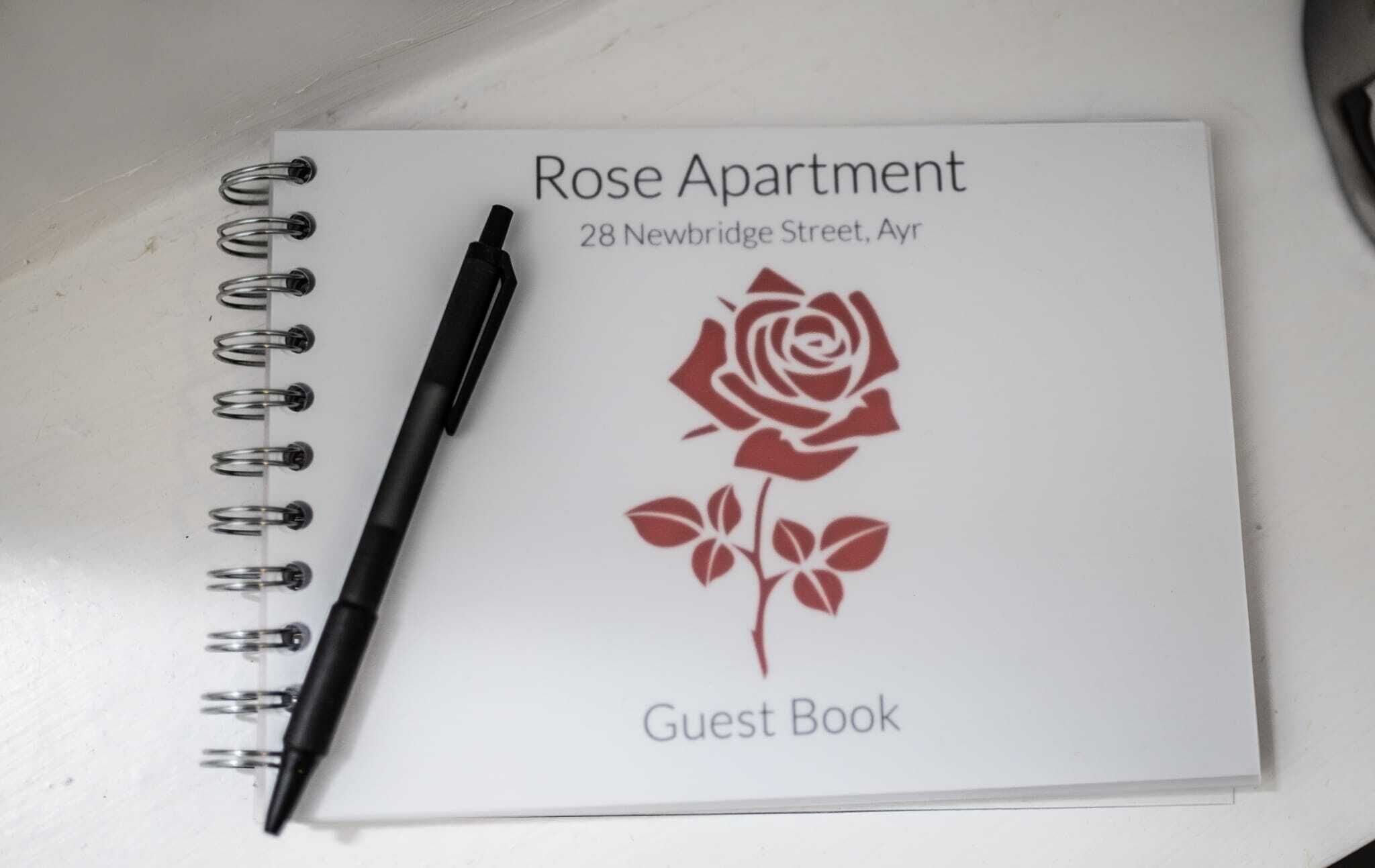 Libro de visitas para el Apartamento Rose en el número 28 de Newbridge Street, Ayr.