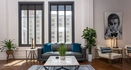 Deluxe Top-floor Penthouse | Downtown Fort Worth