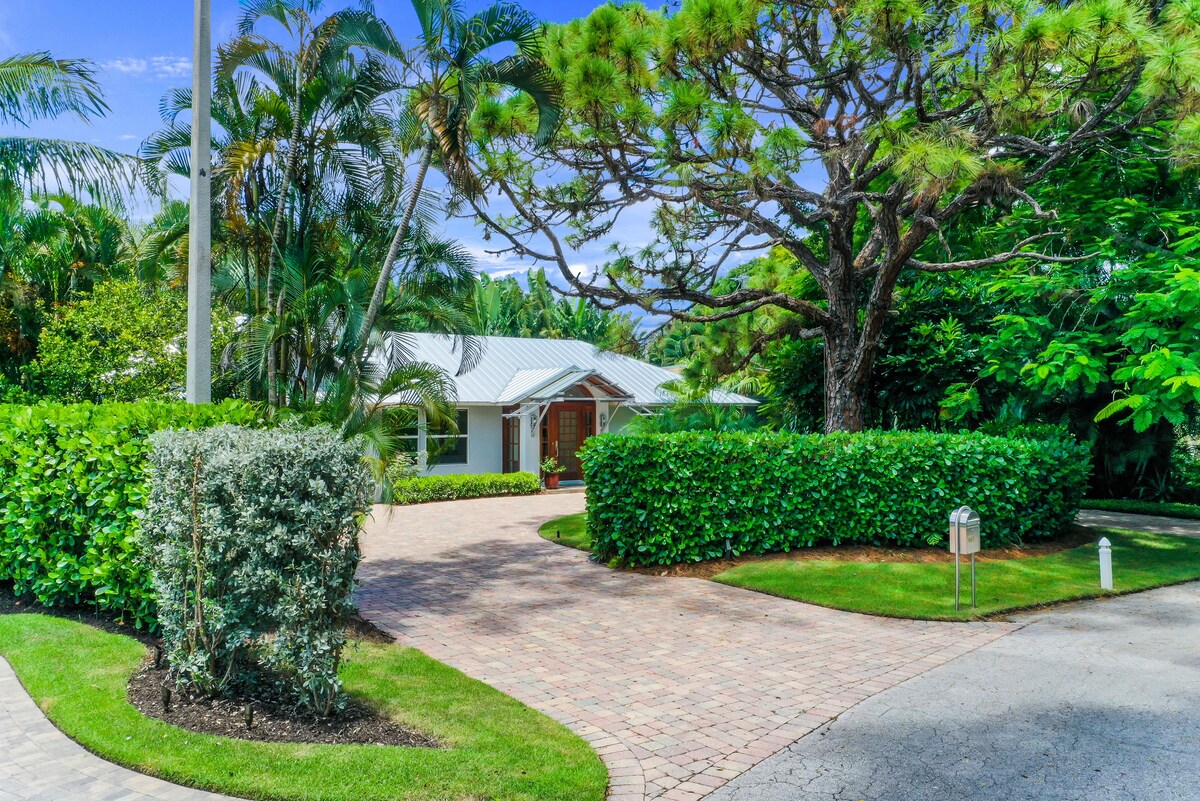 Photo 6 of Tropical Oasis! NEW Listing just blocks to the beach. 5 ⭐️ FIFA World Cup 1.5hr