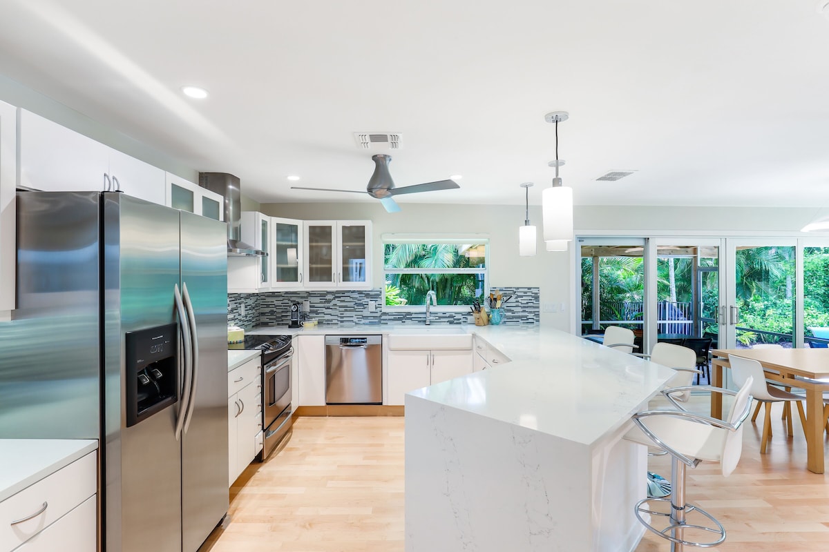 Photo 17 of Tropical Oasis! NEW Listing just blocks to the beach. 5 ⭐️ FIFA World Cup 1.5hr