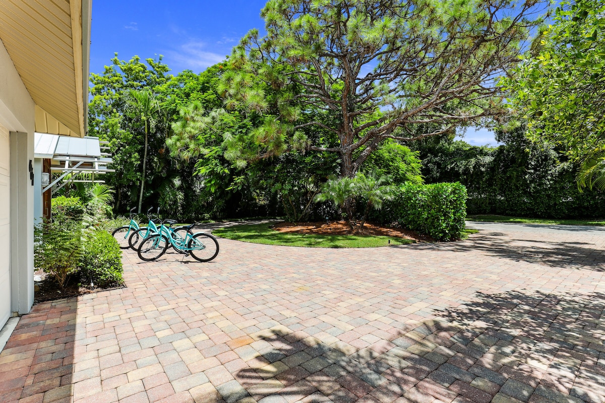 Photo 4 of Tropical Oasis! NEW Listing just blocks to the beach. 5 ⭐️ FIFA World Cup 1.5hr