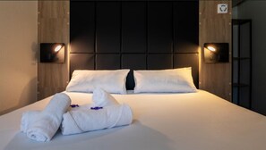 Ropa de cama hipoalergénica, cubrecamas y escritorio
