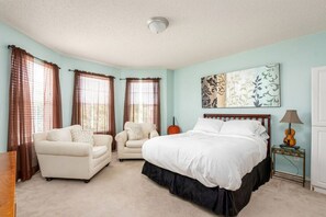 5 bedrooms, iron/ironing board, WiFi