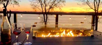 Panoramic Sunset View! Waterfront, Firepit