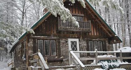 Cozy Mountain Chalet