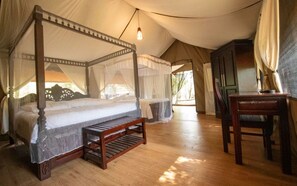 เอ็กเซกคิวทีฟเต็นท์ | Wi-Fi ฟรี, ผ้าปูที่นอน