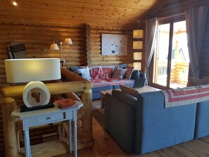 TV, fireplace, DVD player, table football