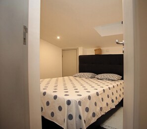 3 soverom, strykejern/-brett, reiseseng for barn og wi-fi (inkludert)