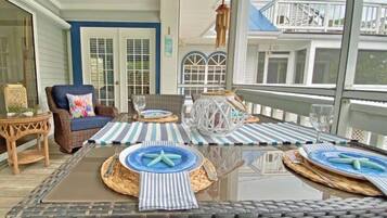 House (Osprey Nest) | Balcony