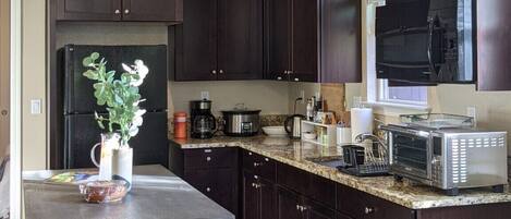 Fridge, microwave, coffee/tea maker, electric kettle