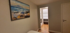2 bedrooms, desk, iron/ironing board