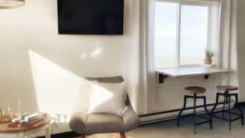 Fernseher, Kamin