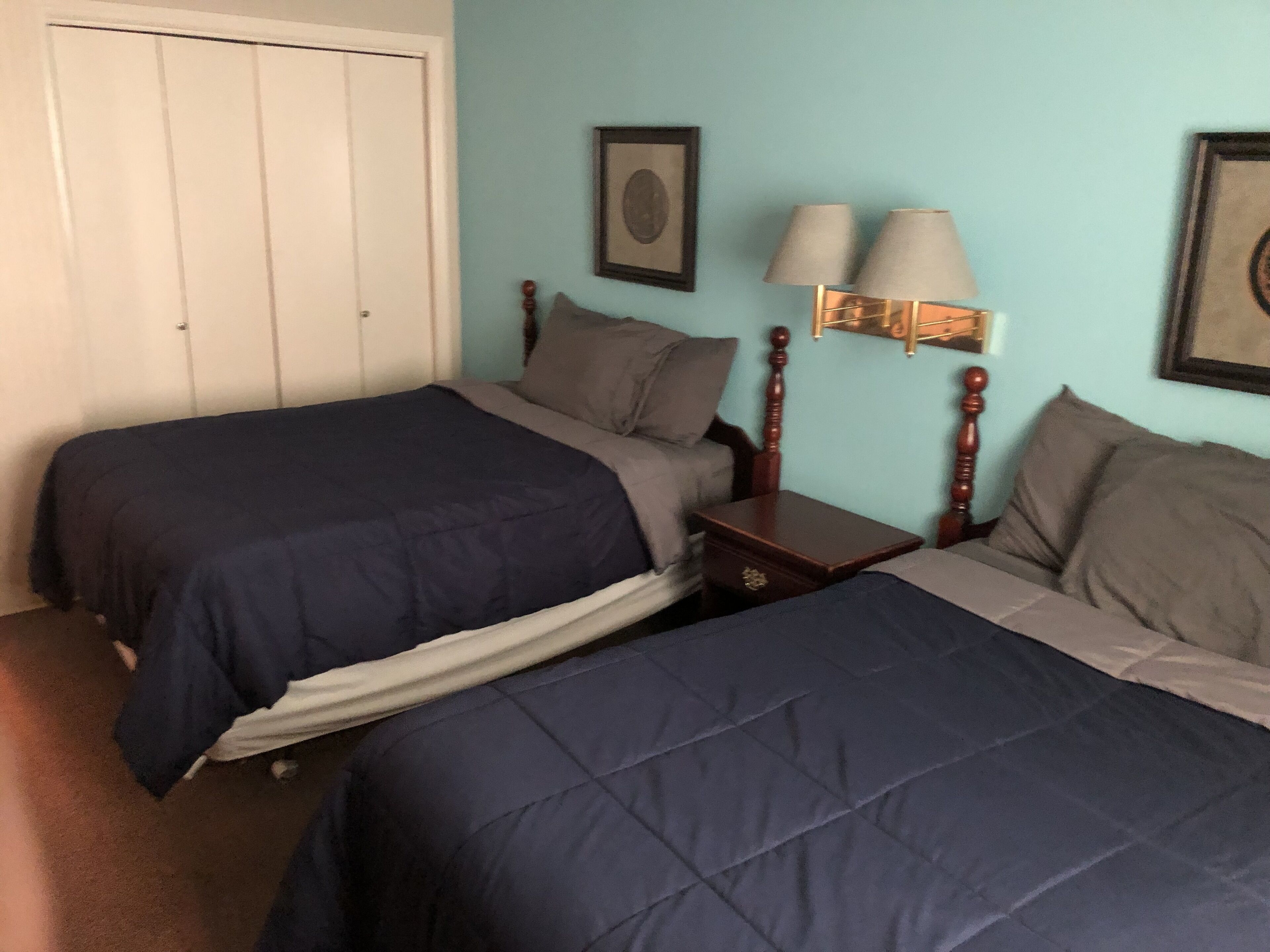 Suite Standard, 2 lits doubles, non-fumeur | Décor unique, ameublement unique, rideaux d’obscurcissement