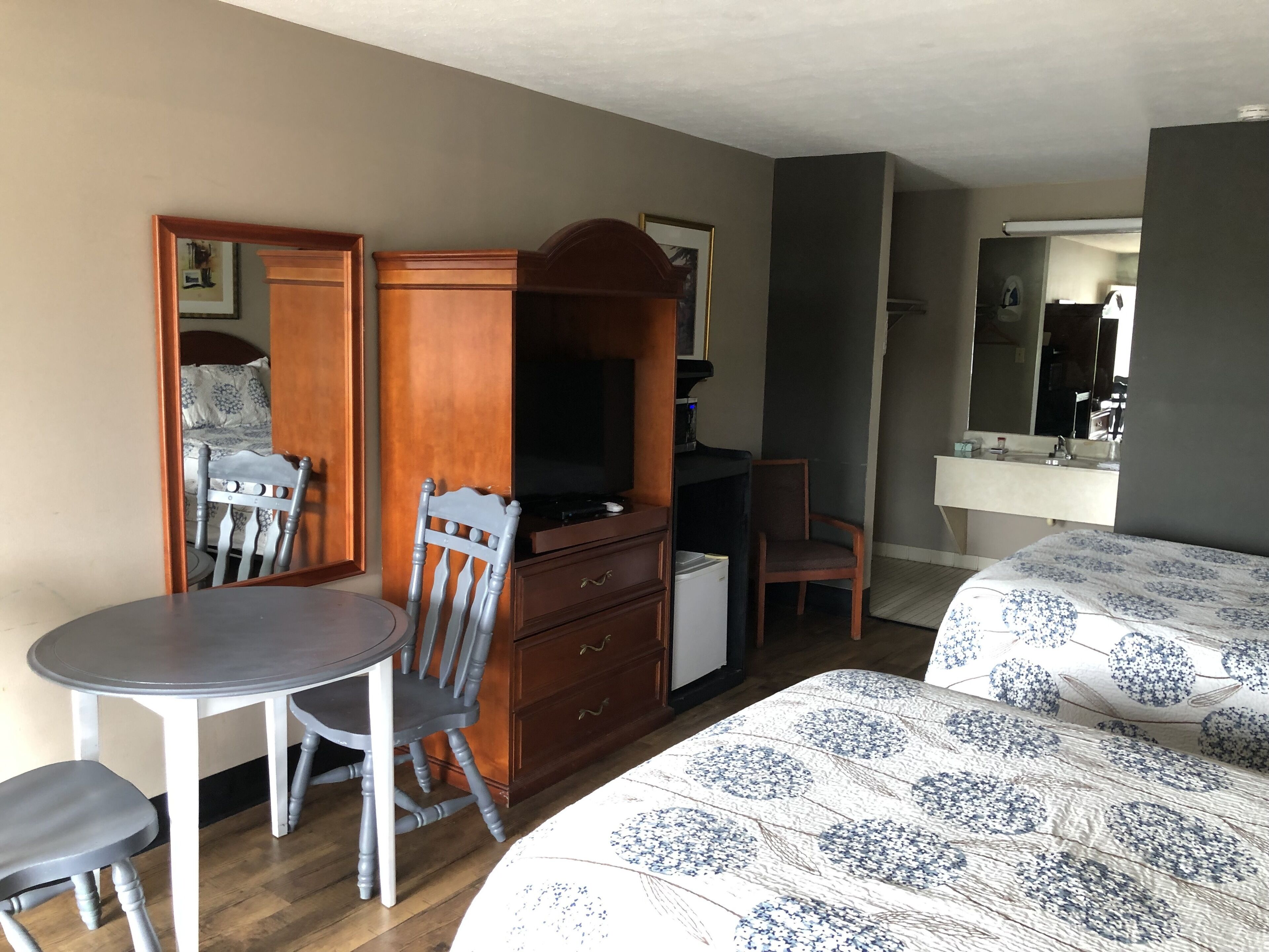 Basic Double Room, 2 Double Beds, Non Smoking (Street View)