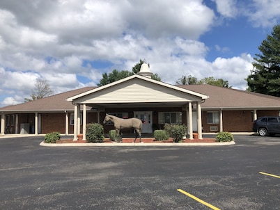 The Tompkinsville Inn