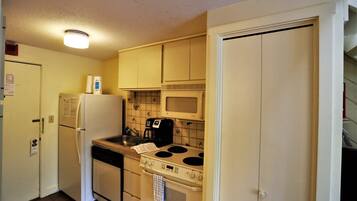 Kondominium (Inns of WV 405, 1bd, Waterville Valle) | Dapur pribadi