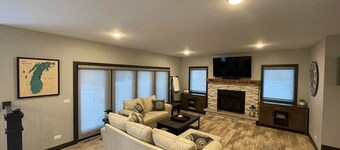 Freshly Updated Lake Michigan Home, Heated Pool!