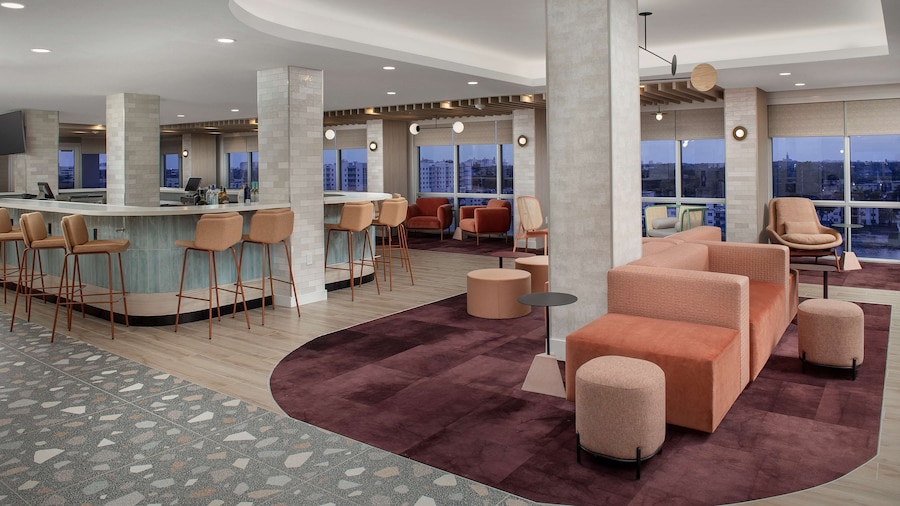 Home2 Suites by Hilton Miami Airport South Blue Lagoon