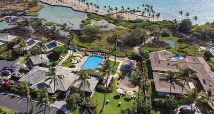 Luxurious Kolea Penthouse with direct access to Anaehoʻomalu Beach.