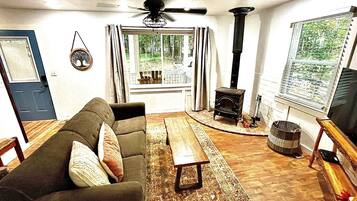 Smart-TV, peis og kontorer