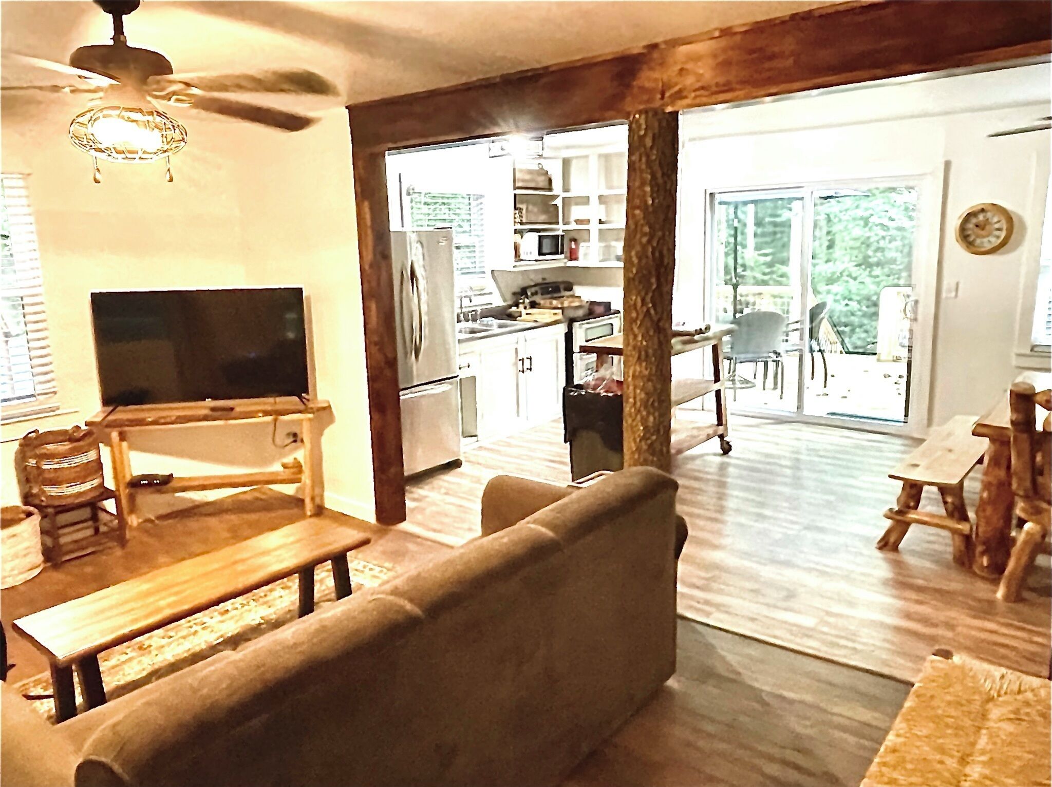 Smart TV, fireplace, offices
