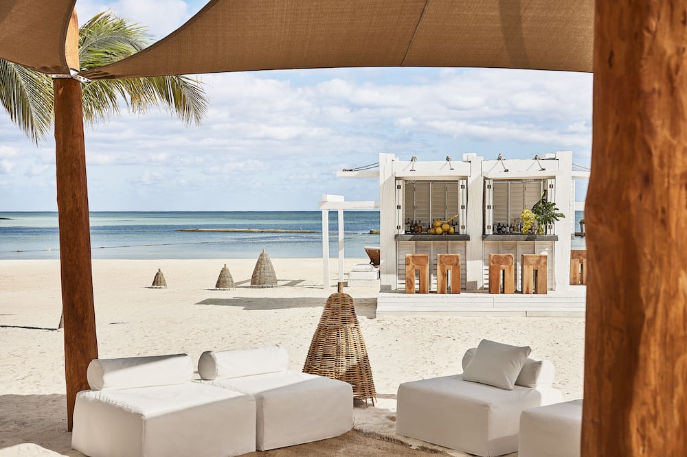 Etéreo, Auberge Collection