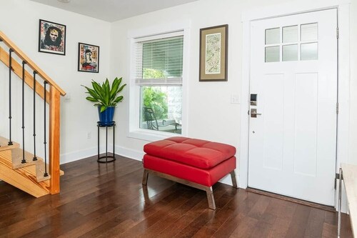 Modern 3-BR Bungalow near IU Stadiums and Downtown