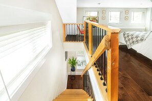 3 bedrooms, in-room safe, desk, iron/ironing board