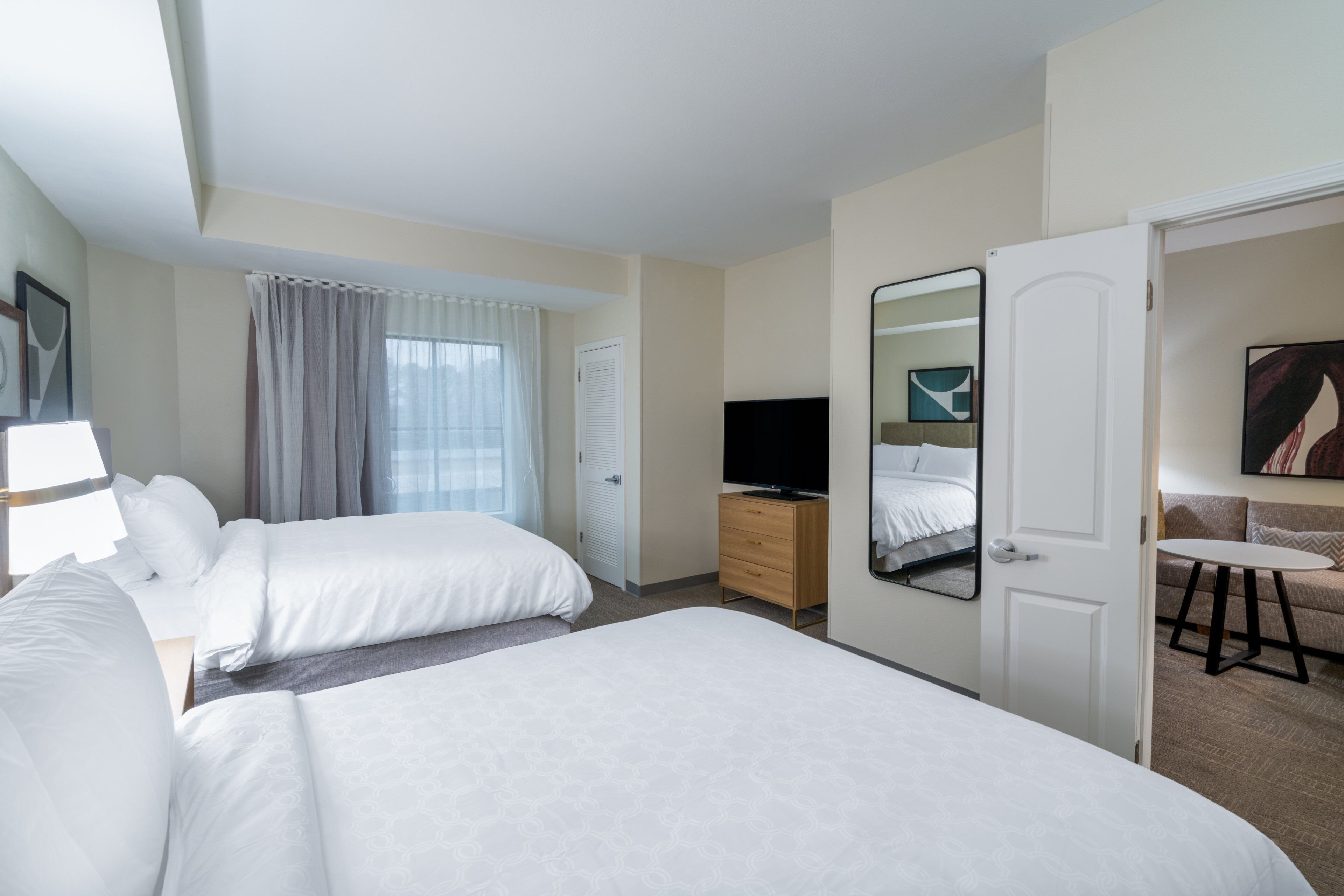 suite, 1 bedroom, mobility accessible, kitchen (accessible tub) | soundproofing, free wifi, bed sheets