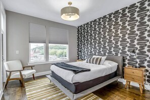 3 sovrum, strykjärn/strykbräda, gratis wi-fi och sängkläder